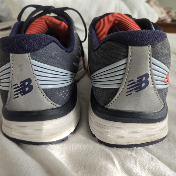 New Balance Women's 880 V8 Size 10 W880GP8 Grayish Blue Running Shoes - Picture 5 of 6